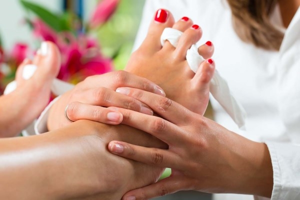 Комплекс маникюра и педикюра «Спа-мечта» 