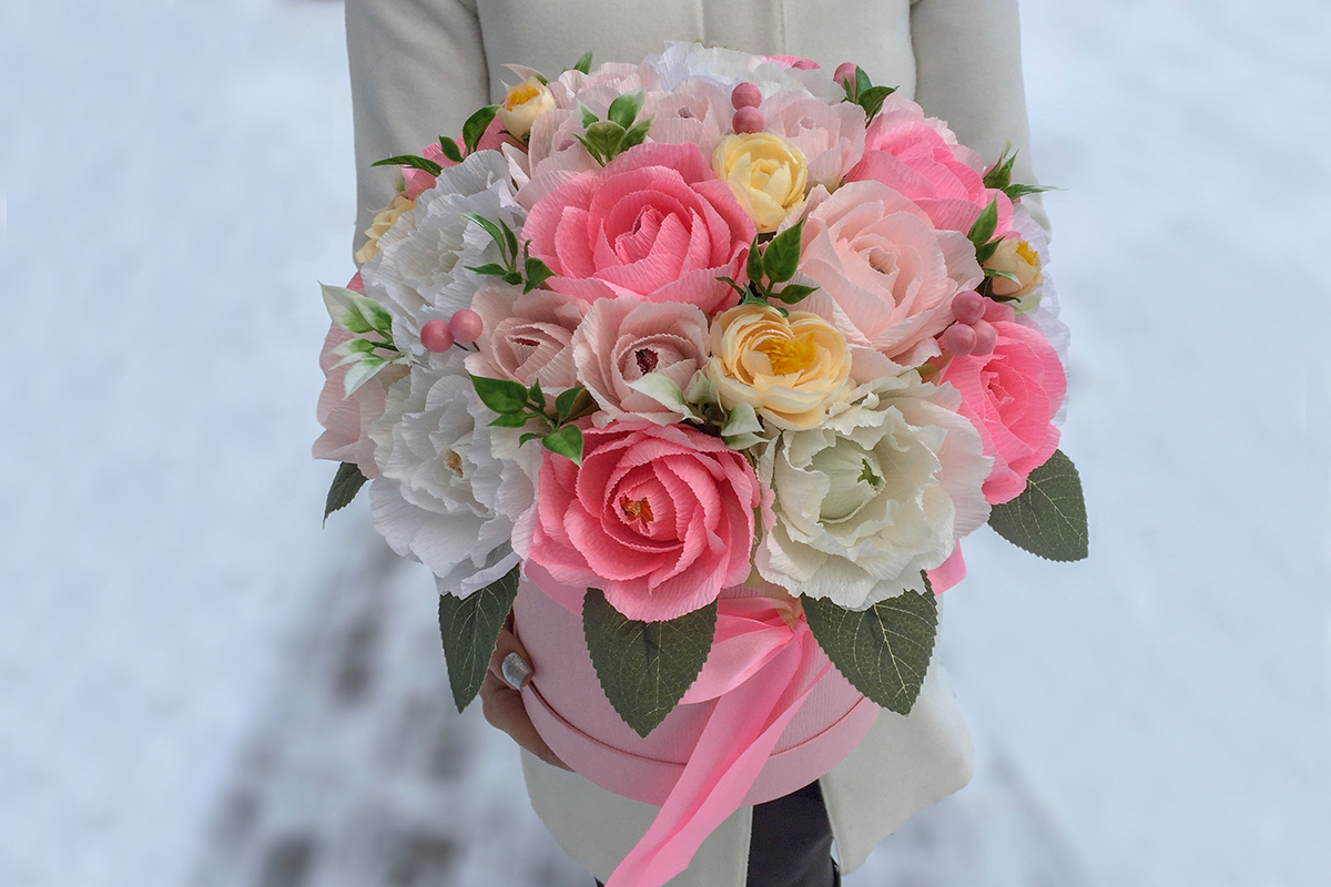 Букет из конфет «Бело-розовый рассвет»