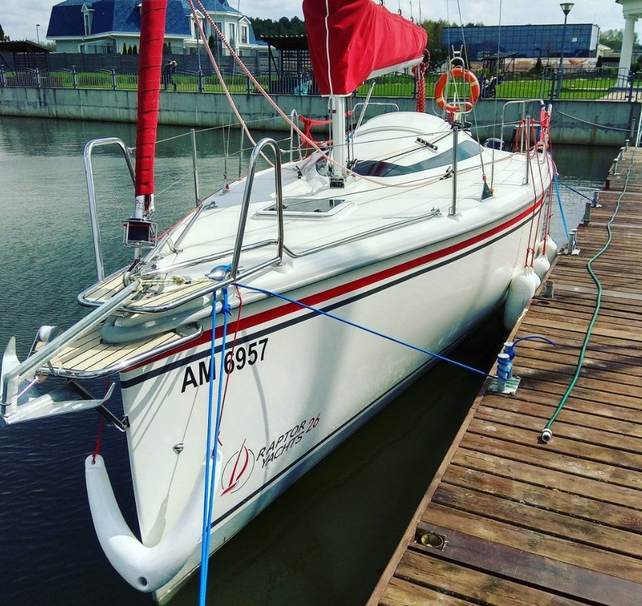 Прогулка на парусной яхте Raptor 26 по Минскому морю